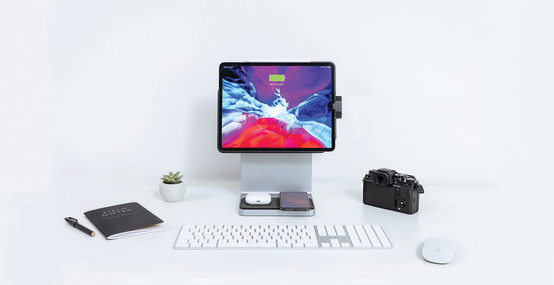 StudioDock™: Carga del ecosistema de Apple para la configuración de escritorio de tu iPad